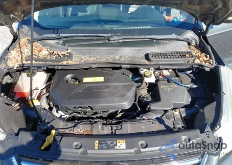 2015 Ford Escape Titanium z USA, uszkodzony, nr VIN 1FMCU9JX9FUB77371